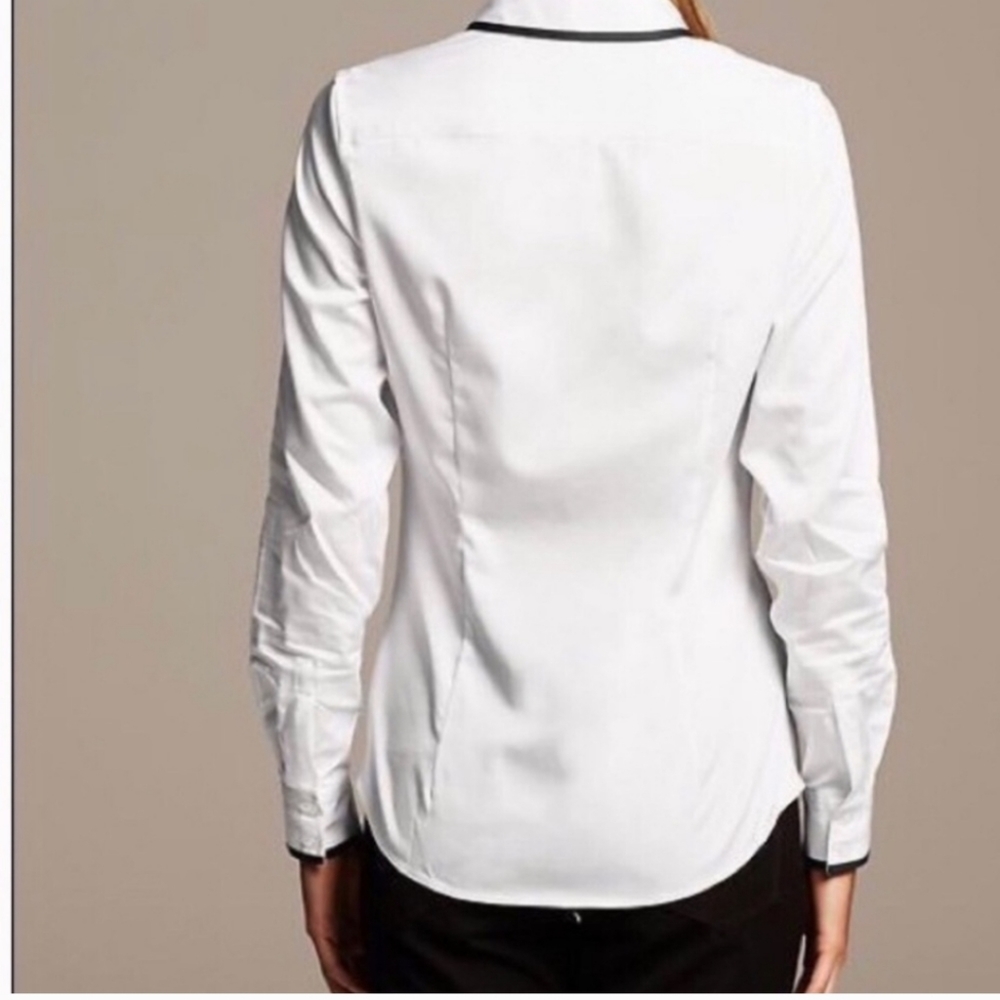 BANANA REPUBLIC OUTLET Tailored Fit Button Down Long Sleeve Top - Picture 2 of 12